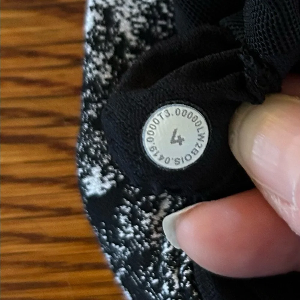 Lululemon Free to Be Serene Bra Black White Splatter Print - Size 4